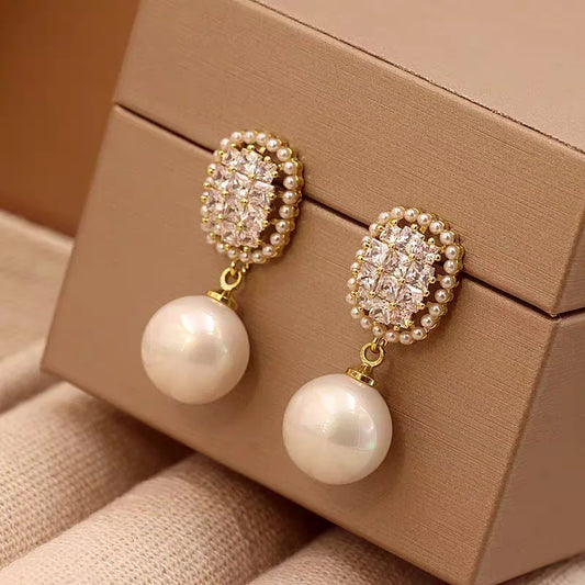 Geometric Pearl Stud Earrings