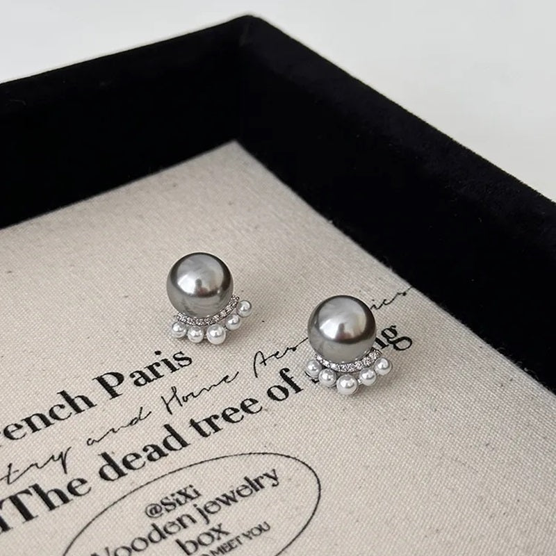 Retro Round Pearl Stud Earrings